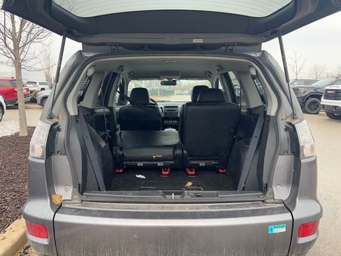 Used 2010 Mitsubishi Outlander XLS image 7