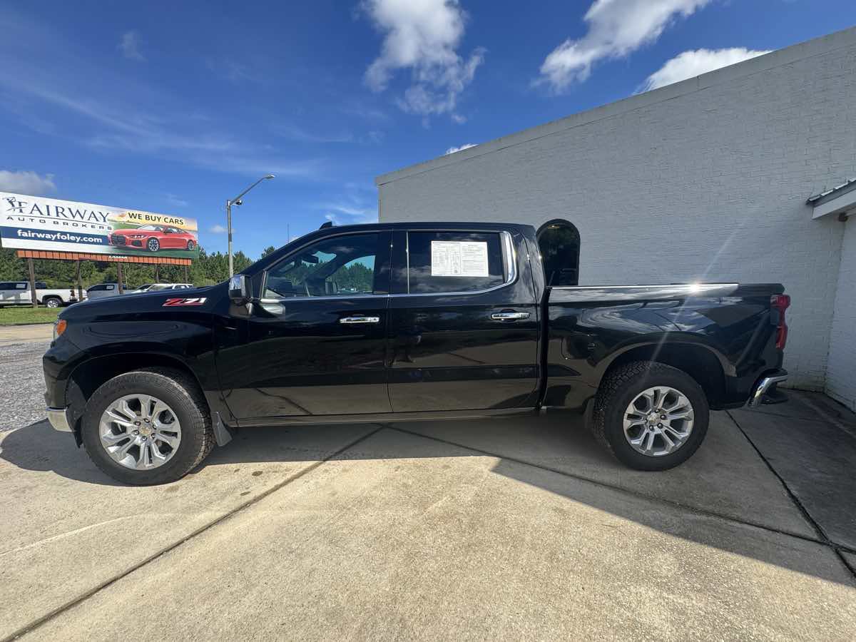 Used 2026 Chevrolet Silverado 1500 LTZ AWD/4WD image 2