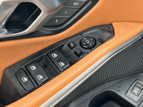 Used 2022 BMW 330i Sedan w/ Premium Package image 14