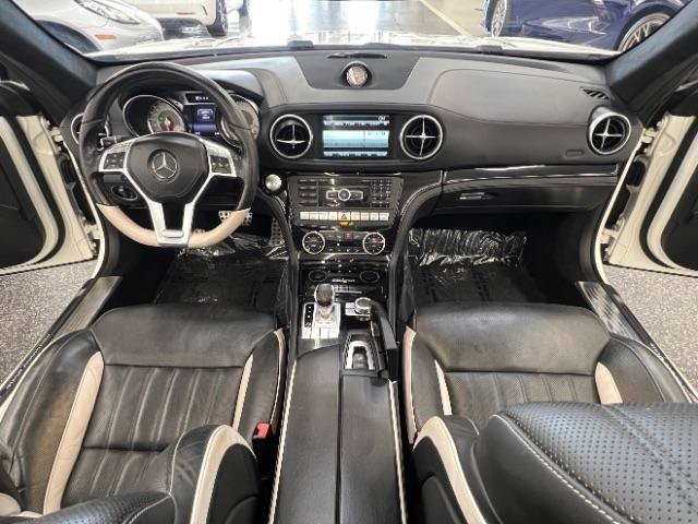 Used 2015 Mercedes-Benz SL 550 w/ White Arrow Edition image 13