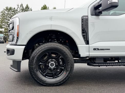 New 2026 Ford F250 XL w/ STX Appearance Package AWD/4WD image 4