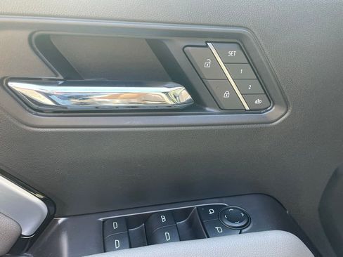 Used 2025 Chevrolet Colorado ZR2 w/ Technology Package image 29