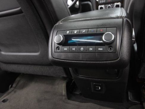 Used 2017 Chevrolet Traverse LT image 29