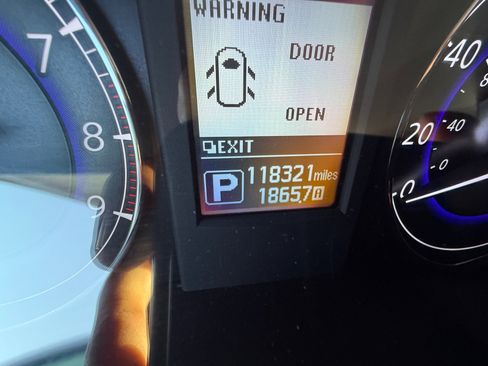 Used 2017 INFINITI QX50 2WD w/ Technology Package image 11