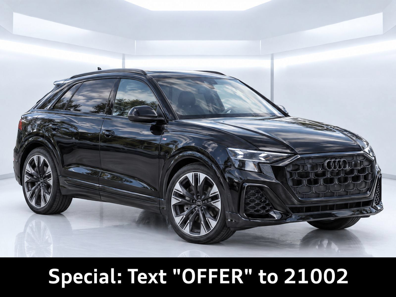 Certified 2025 Audi Q8 Prestige AWD/4WD image 2