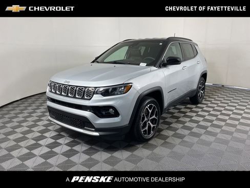Used 2025 Jeep Compass Limited AWD/4WD image 1