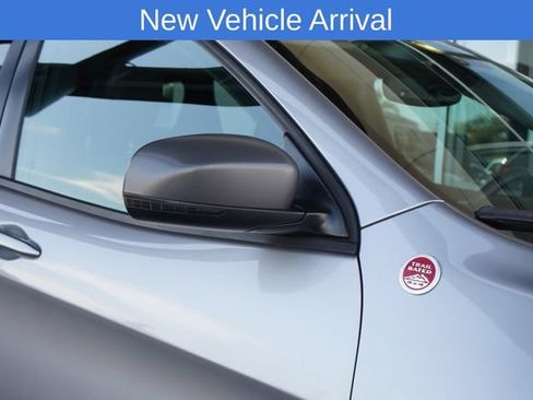 Used 2019 Jeep Cherokee Trailhawk AWD/4WD image 12