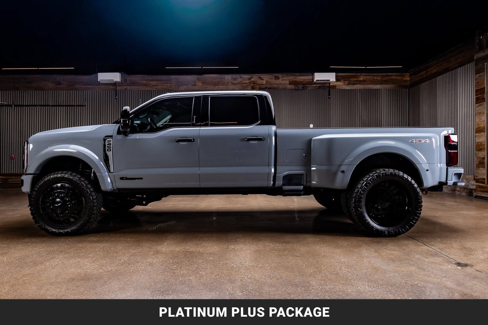 Used 2026 Ford F450 Platinum w/ Platinum Plus Package AWD/4WD image 5