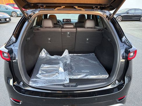 New 2025 MAZDA CX-5 Signature image 15