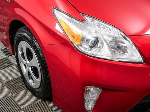 Used 2014 Toyota Prius Three w/ Solar Roof Package FWD image 34