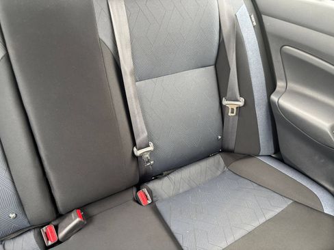 Used 2025 Nissan Versa SV FWD image 35