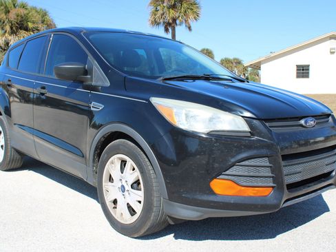 Used 2016 Ford Escape S image 8