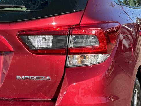 Used 2021 Subaru Impreza 2.0i Premium image 23