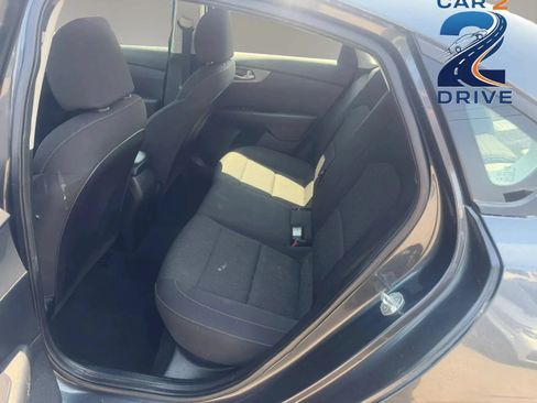 Used 2020 Kia Forte LXS FWD image 15