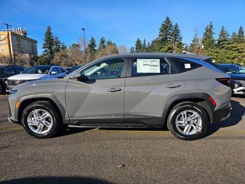 New 2026 Hyundai Tucson SE image 4
