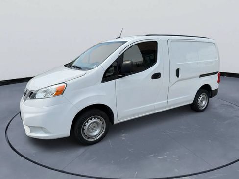 Used 2020 Nissan NV200 S w/ Back Door Glass Package FWD image 2