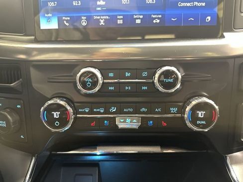 Used 2021 Ford F150 Lariat image 32