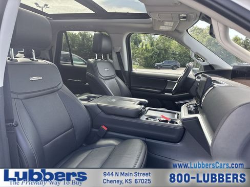 Used 2025 Ford Expedition Max Platinum AWD/4WD image 25