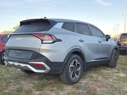 Used 2023 Kia Sportage LX image 7