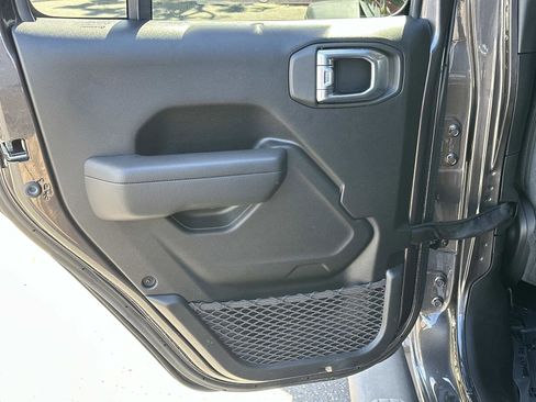 Used 2024 Jeep Wrangler Unlimited Sport image 20