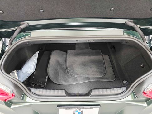 Used 2025 BMW Z4 M40i w/ Premium Package image 28