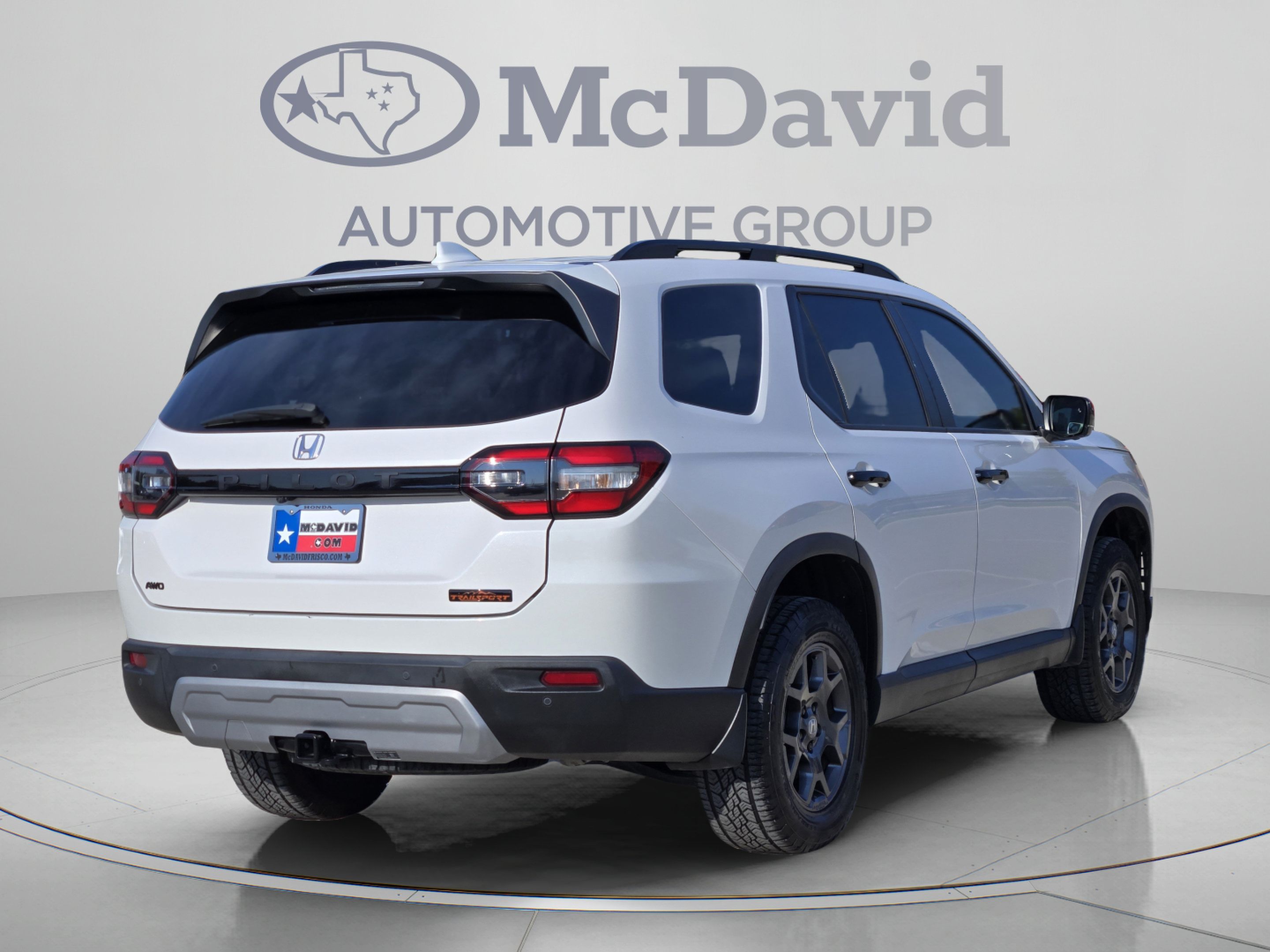Used 2025 Honda Pilot TrailSport image 6