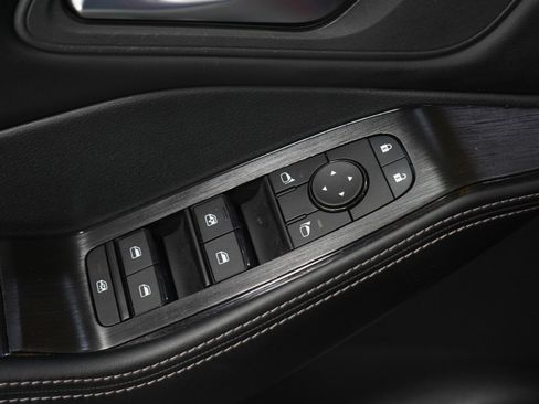 Used 2024 Nissan Rogue SV image 23