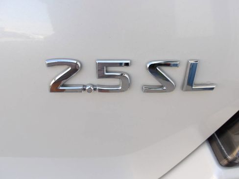 Used 2010 Nissan Altima 2.5 SL w/ SL Pkg FWD image 19