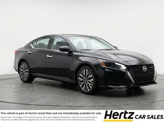 Used 2025 Nissan Altima 2.5 SV video 1