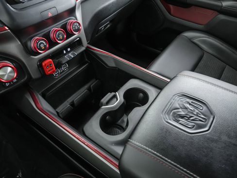 Used 2020 RAM 1500 Rebel image 32