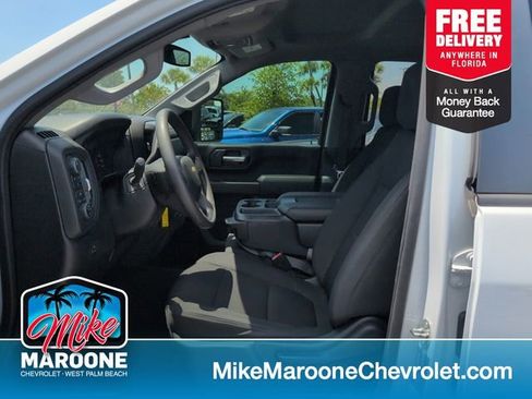 Used 2021 Chevrolet Silverado 2500 Custom w/ Custom Value Package AWD/4WD image 1