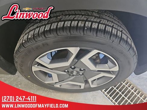 Used 2023 Hyundai Palisade SEL w/ Premium Package FWD image 7