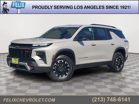 New 2026 Chevrolet Traverse Z71 w/ Driver Confidence Package AWD/4WD image 1