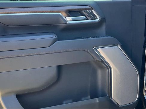 Used 2025 Chevrolet Silverado 2500 High Country w/ High Country Premium Package image 22