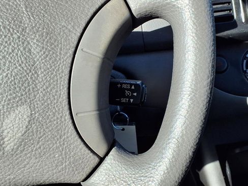 Used 2005 Toyota Camry image 17