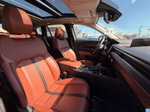 Used 2023 MAZDA CX-50 Meridian Edition w/ Cargo Package image 32