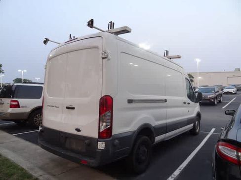 Used 2016 Ford Transit 250 148 Medium Roof RWD image 4