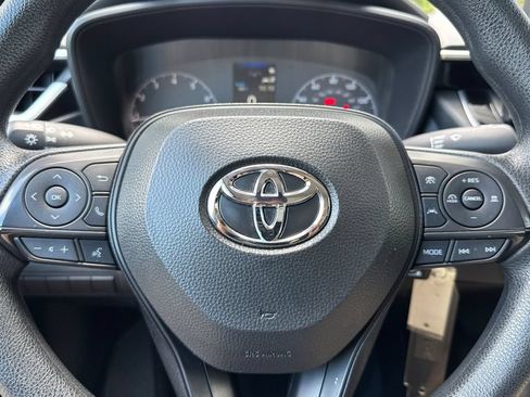Certified 2025 Toyota Corolla LE FWD image 20