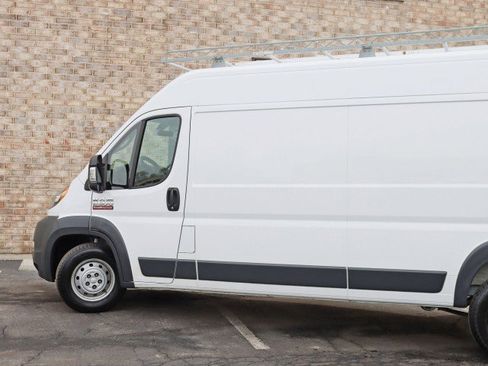 Used 2018 RAM ProMaster 2500 w/ Mopar Trailer Tow Group image 9