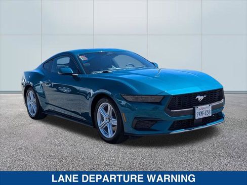 Used 2026 Ford Mustang Premium image 7