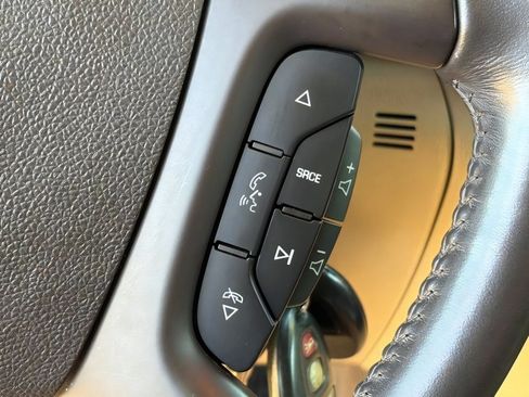 Used 2009 Buick Enclave CXL w/ Entertainment Package #4 FWD image 24