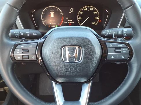 Certified 2025 Honda Pilot Touring image 17