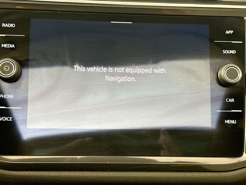 Used 2024 Volkswagen Tiguan SE R-Line image 13