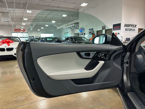 Used 2014 Jaguar F-TYPE S image 20