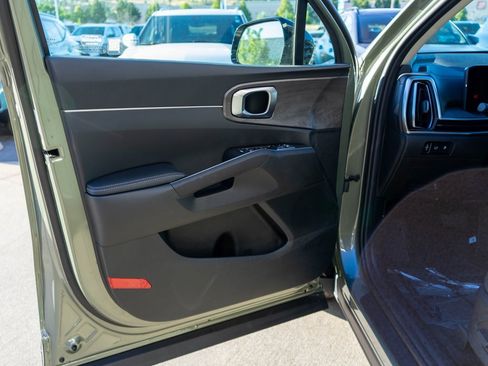 New 2025 Kia Sorento X-Line EX image 17