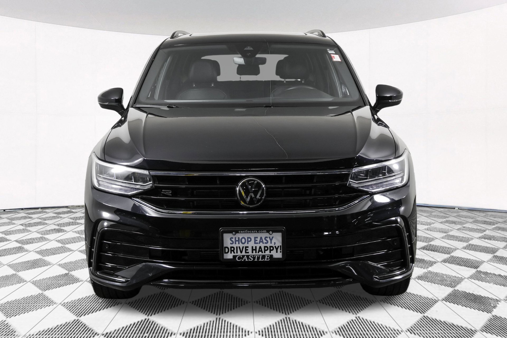 Used 2023 Volkswagen Tiguan SE R-Line AWD/4WD image 13
