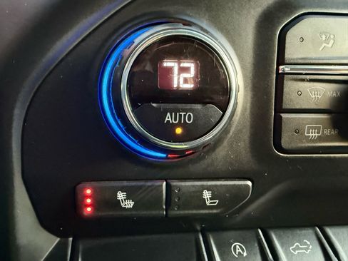 Used 2021 Chevrolet Silverado 1500 LT Trail Boss w/ Bed Protection Package image 12