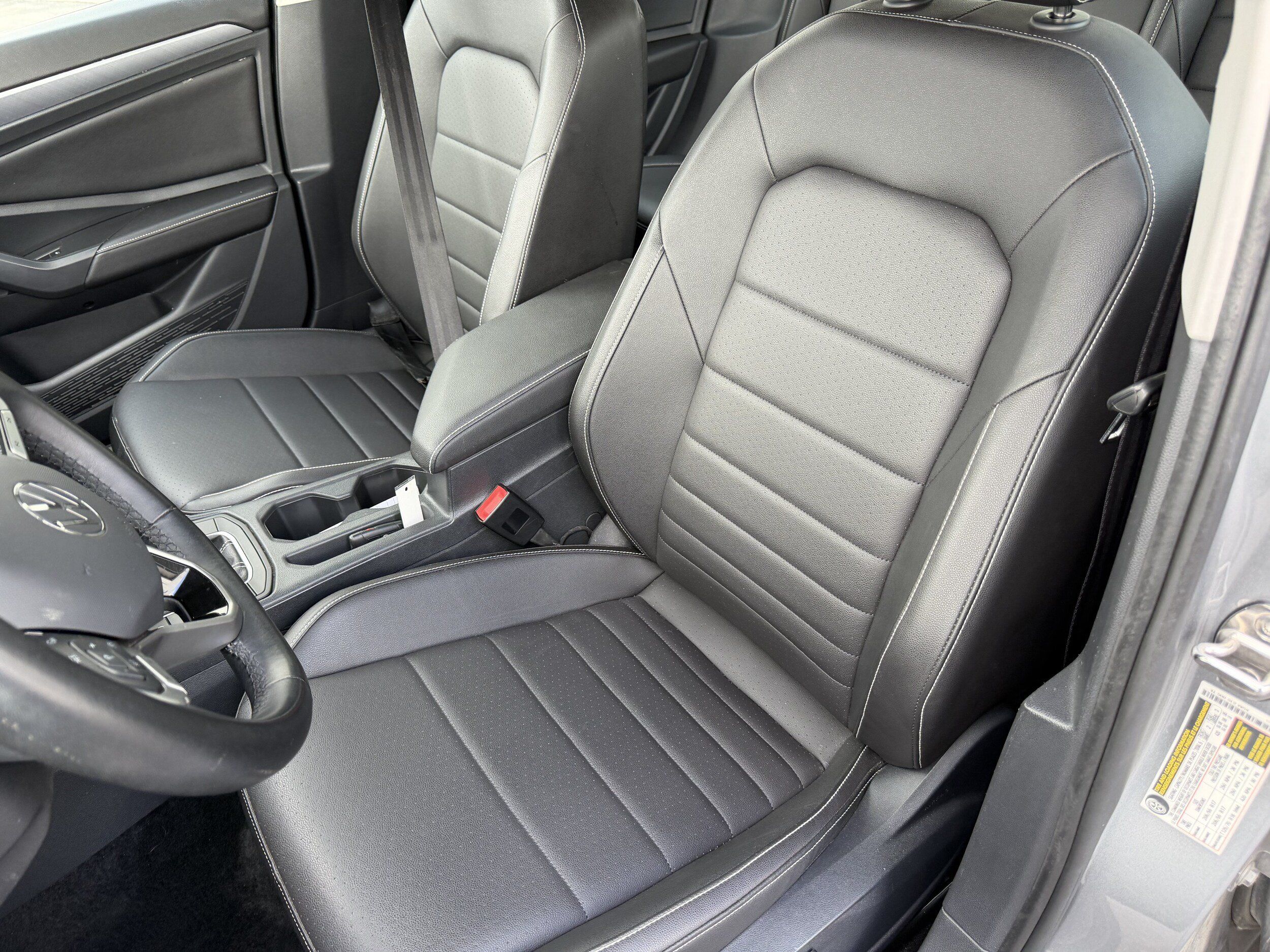 Used 2024 Volkswagen Jetta SE FWD image 11