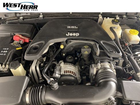 Used 2019 Jeep Wrangler Unlimited Rubicon image 28