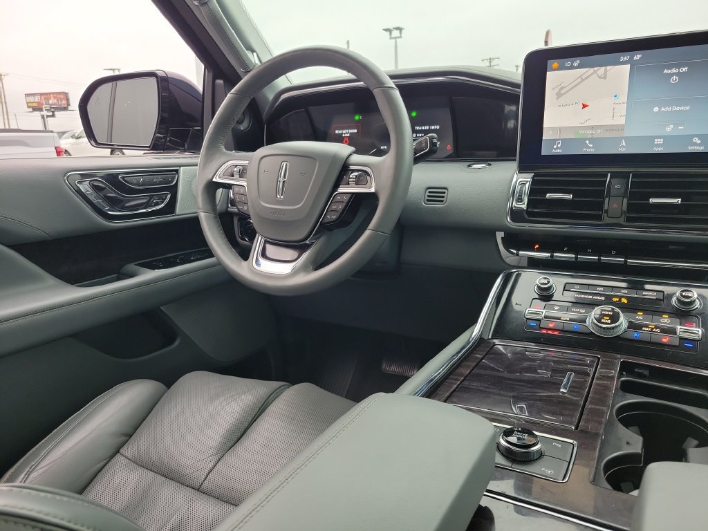 Certified 2019 Lincoln Navigator Reserve AWD/4WD image 13